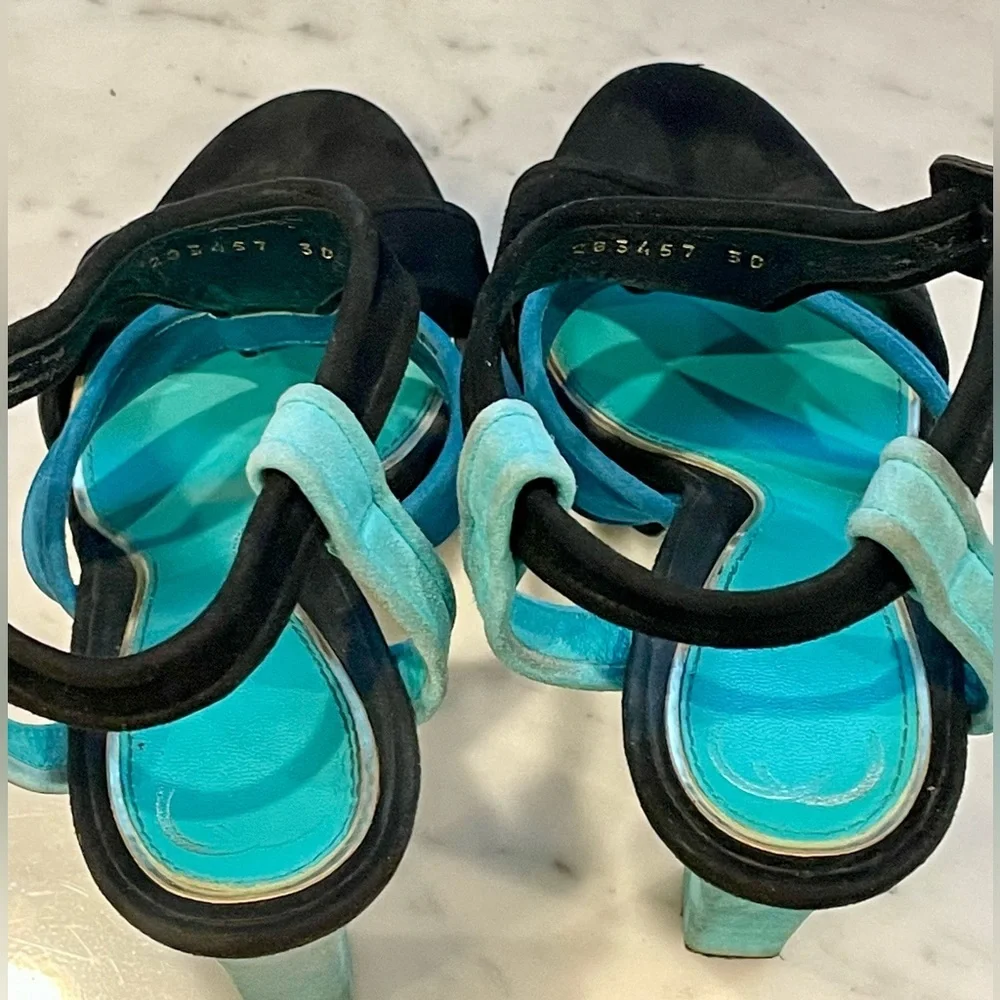 Gucci Vintage suede tricolor platform heels, buckles, sz 38, Fair - Picture 9 of 16